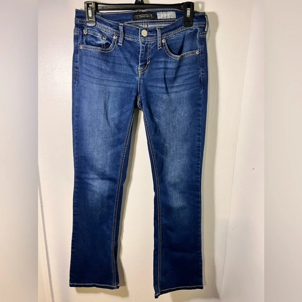 AéRopostale,6 short,‎ boot low rise, medium wash, 5pocket button zip denim